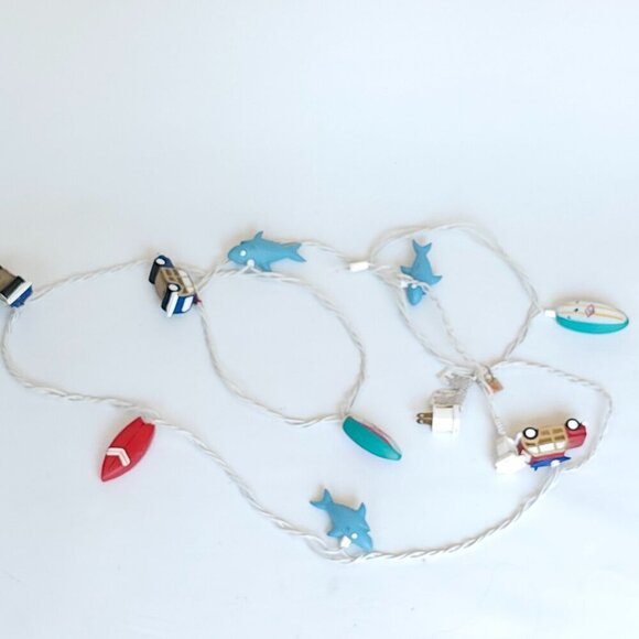 FUN TRAVEL STRING LIGHTS SHARKS SURF BOARDS STATION WAGON BEACH SAND AND SURF - Picture 1 of 12